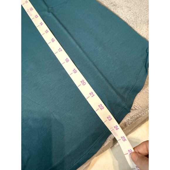 NWT Universal Standard 4XS (00-0) MARTHA V-NECK
STOVEPIPE SLEEVE TEE Teal Green‎ - Picture 5 of 7